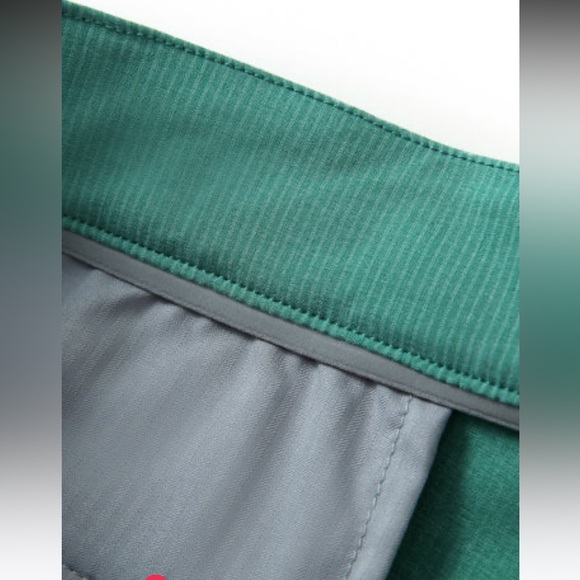 NWT 10” Inseam Striped Golf Shorts - Picture 6 of 9